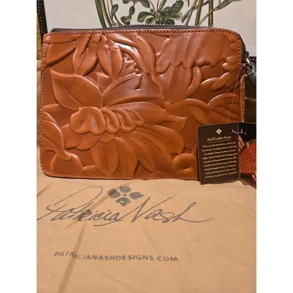 NEW Patricia Nash - Brown Leather Wristlet  Floral Detail - Picture 3 of 6